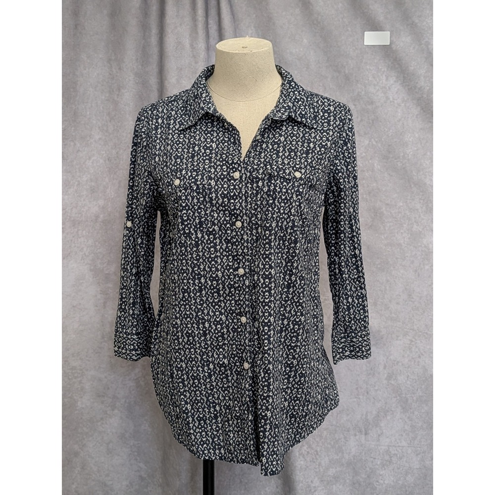 St. Johns Bay Womens Navy White Geometric Print Button Down Shirt Medium Cotton‎